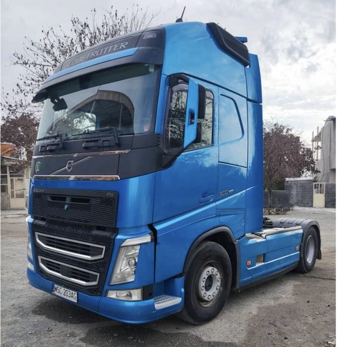 f06496dd-d0f4-47f9-883b-ca76900d2068